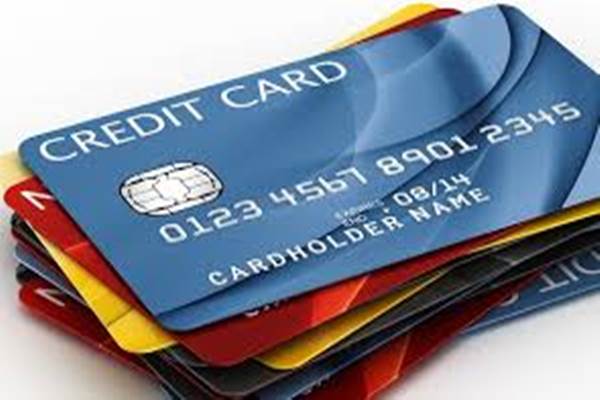 Credit Risk Analysis - R Language Image